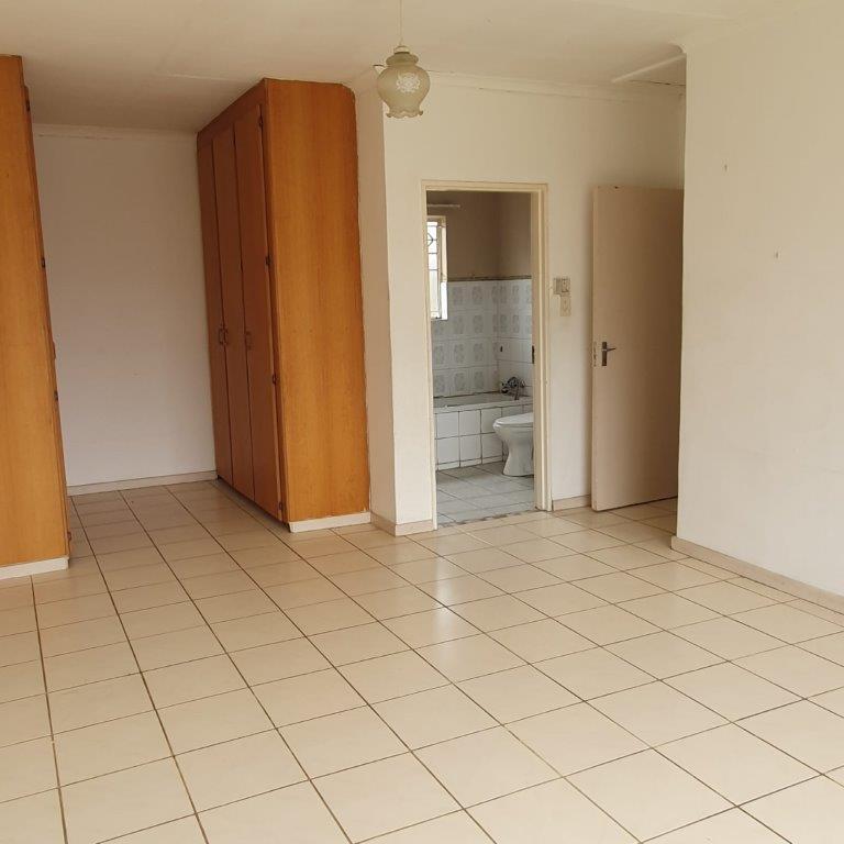 2 Bedroom Property for Sale in Ladybrand Free State